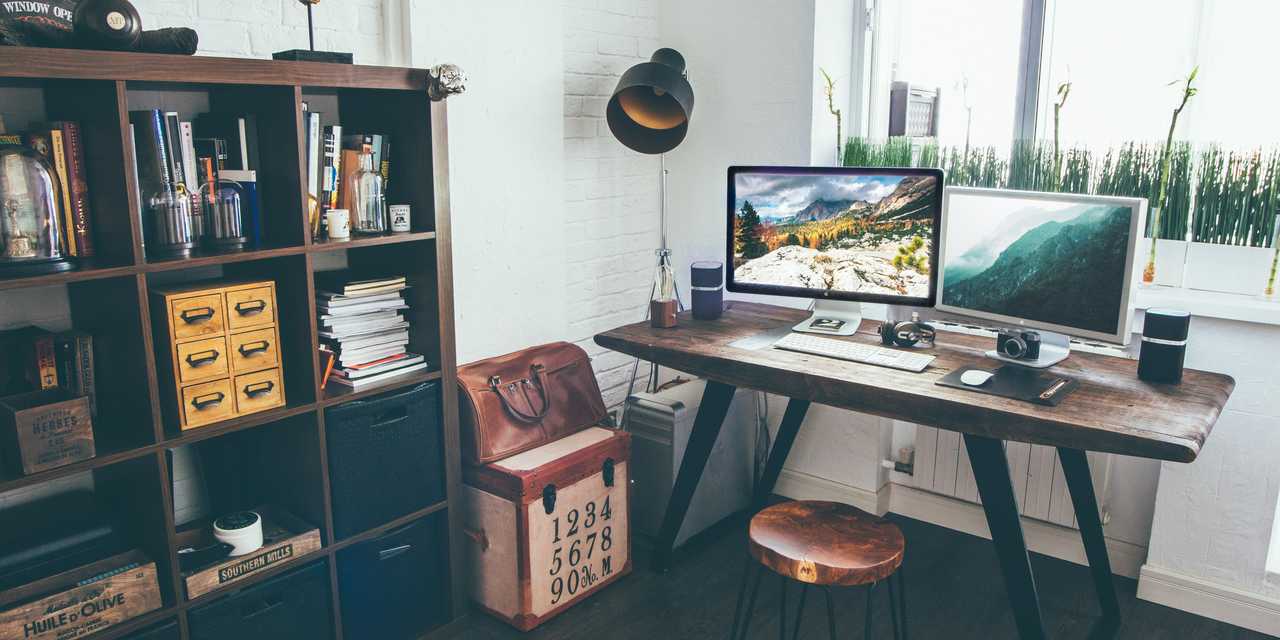 Testamentin säilytys onnistuu työhuoneessa.