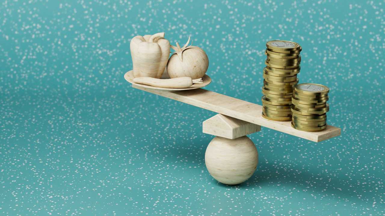 vågskål mellan kostnader och hemmet