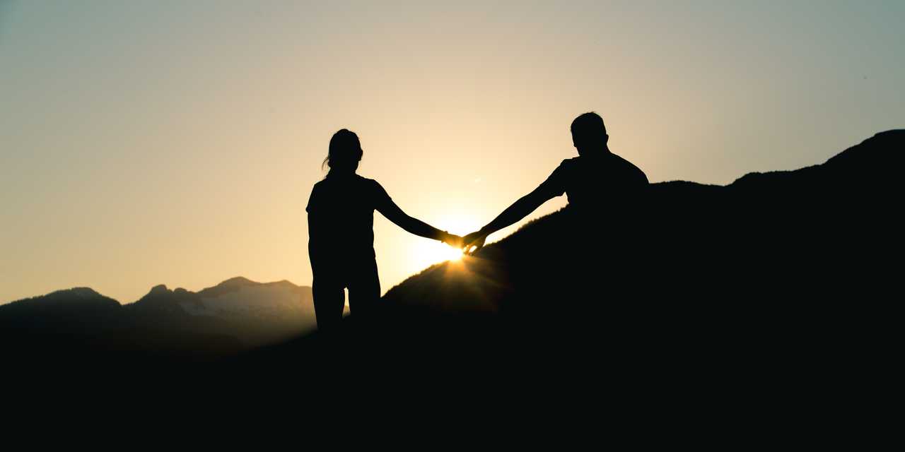 Ett par som hittar tillbaka till varandra 